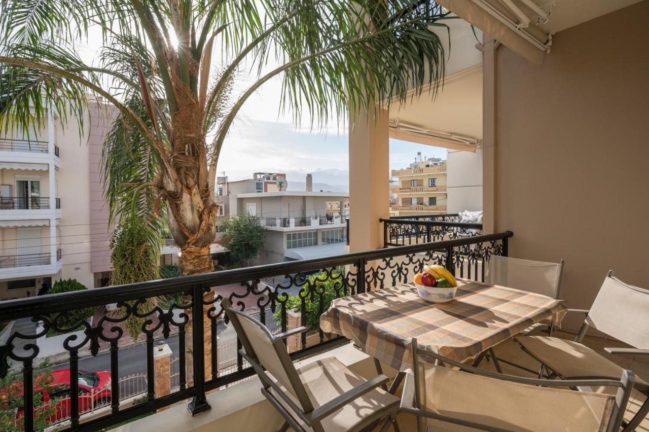 Luxury Coastal Retreat, Mountain View Balcony With Palm Trees & Parking Leilighet Khania Eksteriør bilde